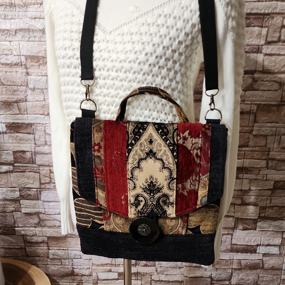 Jacet Mc  Kinstry Multicolor Tapestry Shoulder Crossbody  Bag